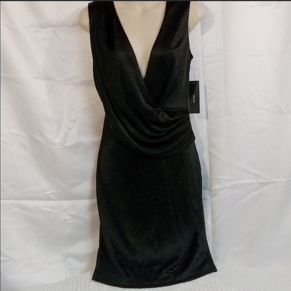 NEW WITH TAG  Lulus Little Black Dress